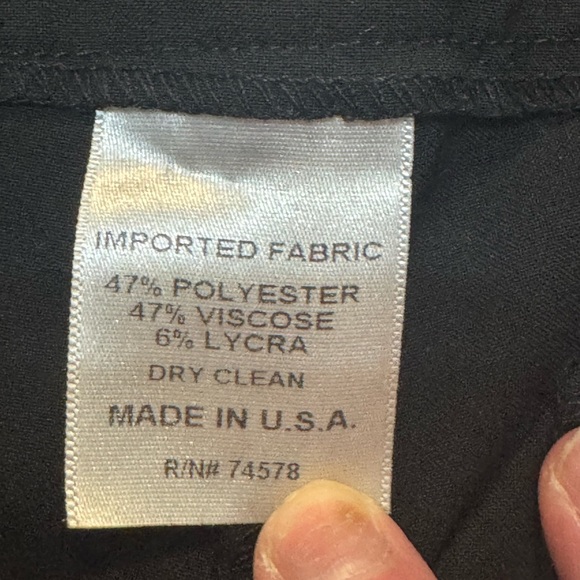 Cache Black Kick Flare Dress Pants - Chic and Flattering
Size 6 - Picture 11 of 11